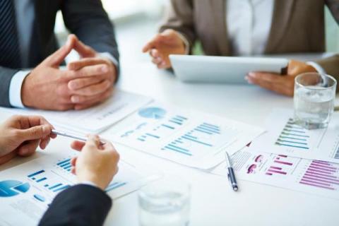 The Ethics of AI in Business and Content Creation