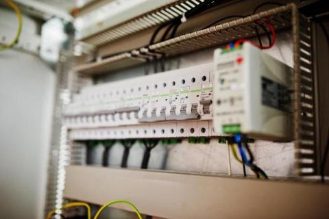 How 600V DC SPDs Are Powering The Future of Industrial and Renewable Energy Projects