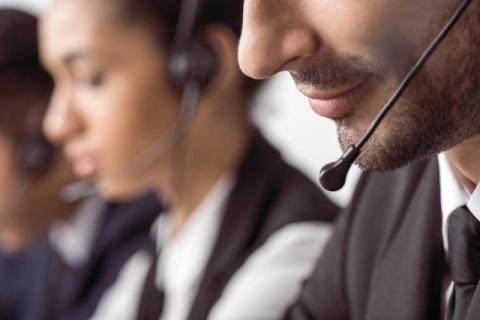 Customer Retention in a SaaS World: What Ops Teams Can Learn From Old-School Personal Touches