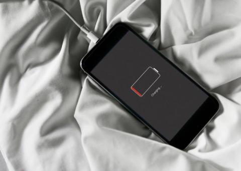Phone Charging But Battery Percentage Won't Move: Why This Happens & What You Should Do