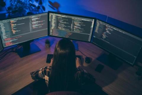 DevOps and CI/CD Practices for Scaling Mobile App Backends in Fintech