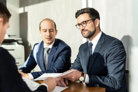 4 Things That Burns Out Legal Teams (And Their Solutions)