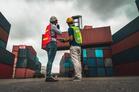 Which Freight Brokers Have Experience With Auto Parts Shipping? 5 Options