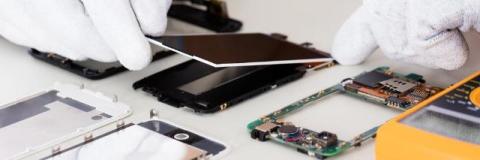 After Repair, Your Phone Case Presses the Buttons? Why Small Fit Issues Cause Big Damage