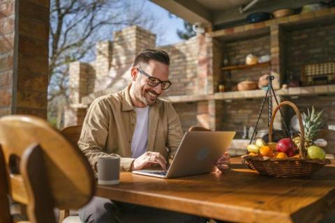 5 Platforms for Freelancers and Contractors: Where Is It Actually Easier to Get Paid?