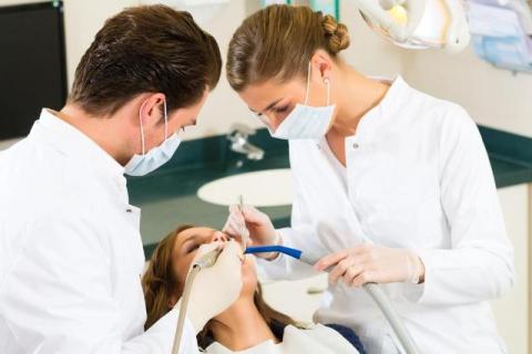 What Dental Clinics Should Review Before Choosing a Payment Processing Provider