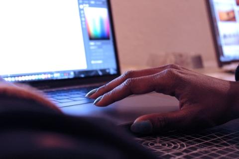 Top Realistic AI Image Generators for Practical Business Use