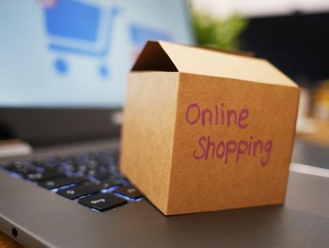 The Future of Shopping: How Smart Tech Helps You Save More
