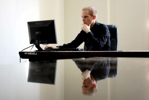 Why More Companies Are Outsourcing Specialized Production