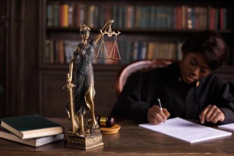 Key Benefits Legal Graphics Bring to Trial Preparation