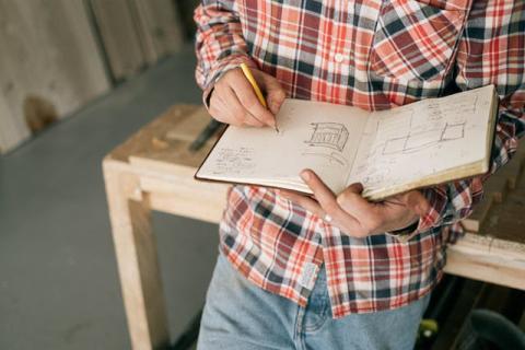 How Top Builders Stay Ahead: Frequent Reviews and Solid Records