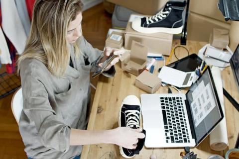 Optimizing E-commerce Operations: Marketing Tools That Drive Efficiency