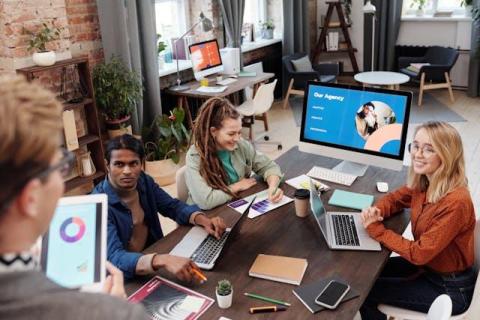 The Benefits of Keeping Your Agency Operations Under One Roof