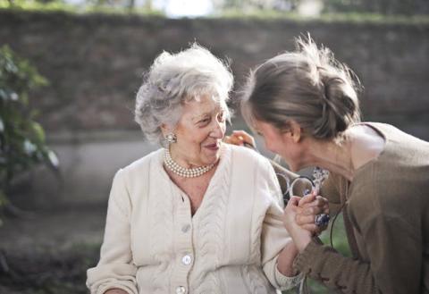 7 Ways Digital Solutions Support Staff And Residents In Aged Care