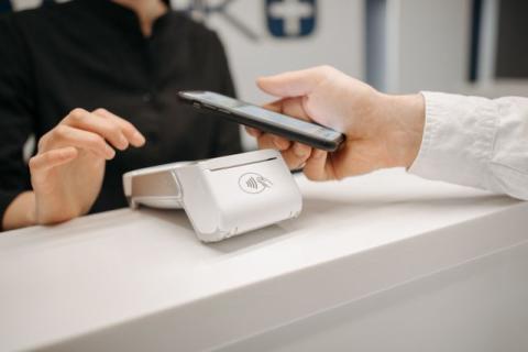 Digital ID Arrives at the Till: What the Alcohol Rule Change Means for Checkout Integrations