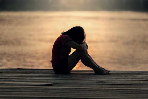 7 Easy Ways to Manage Depersonalization-Derealization Disorder