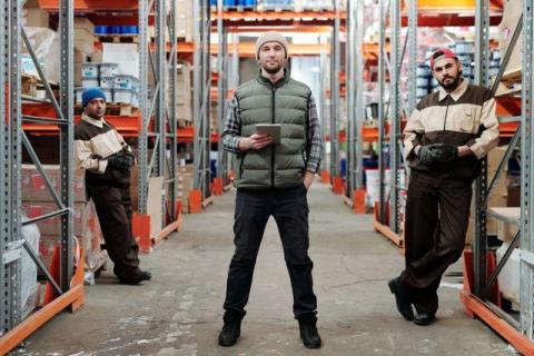 How Global Operations Teams Manage Cross-Border Shipping Risk