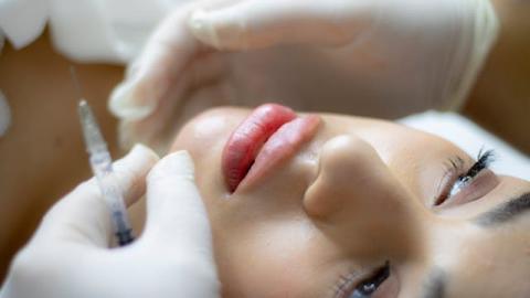 How Technology Is Reshaping the Future of Facial Enhancement