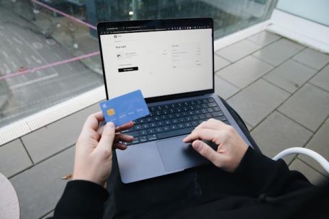 Smart Money Management Strategies for IT Leaders