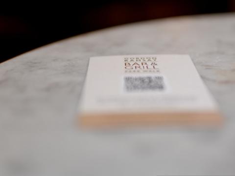 QR-Menu 2.0: Three Taps From Craving to Paid