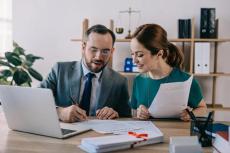 How Small Law Firms Can Compete With Large Firms Using the Right Software
