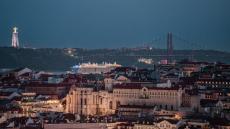 The Follow-the-Sun Field Log: Running an SRE Rotation Across Lisbon, Singapore and Austin in One Quarter